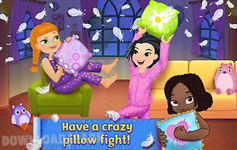 Pj party - crazy pillow fight