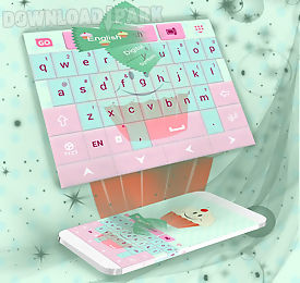 cute keyboard cupcakes